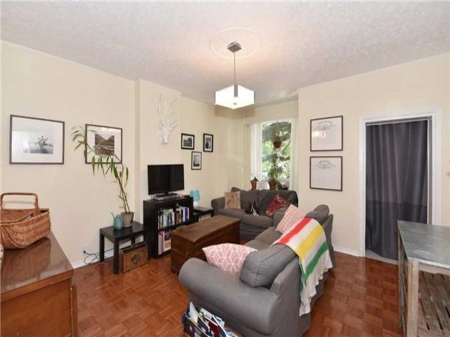 200 Sorauren Ave