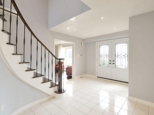 4576 Wainscot Dr