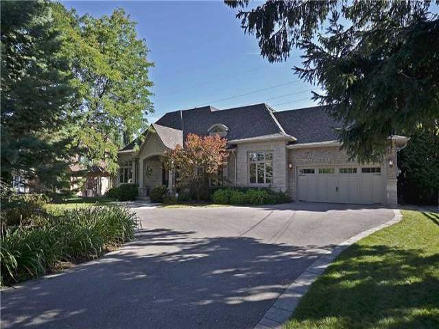17 Lorraine Gdns