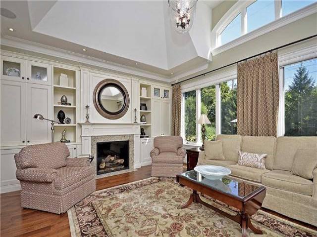 17 Lorraine Gdns