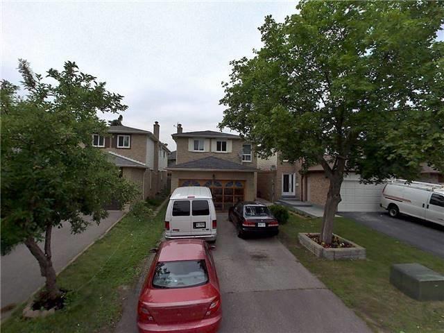 62 Abelard Ave photo #1