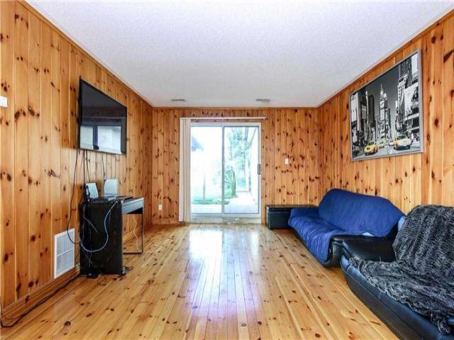 6 Wickford Dr
