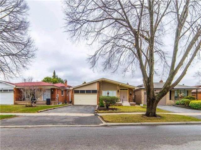 25 Ladyshot Cres