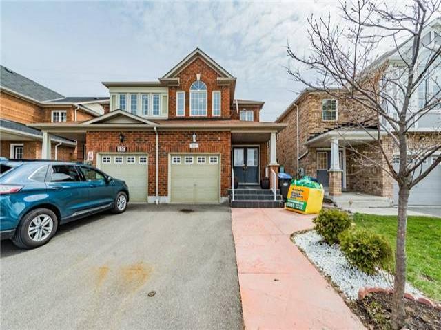 552 Orange Walk Cres