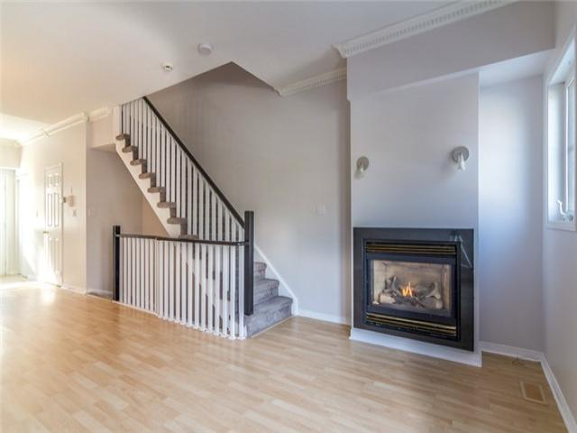 Upper - 35 Rankin Cres