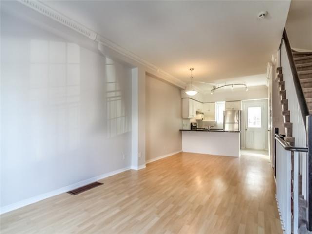 Upper - 35 Rankin Cres