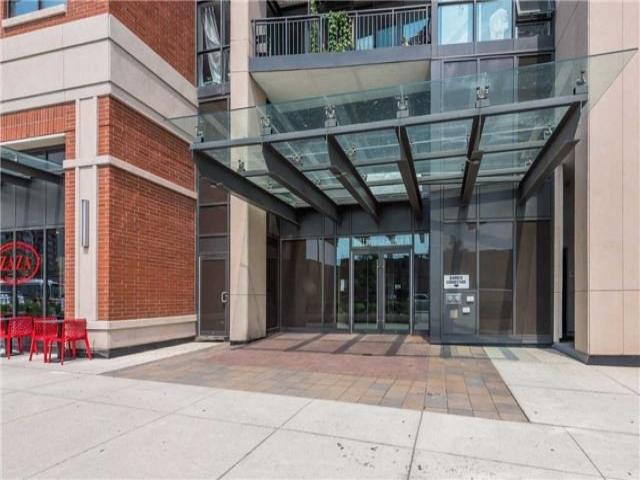 1315 - 800 Lawrence Ave W