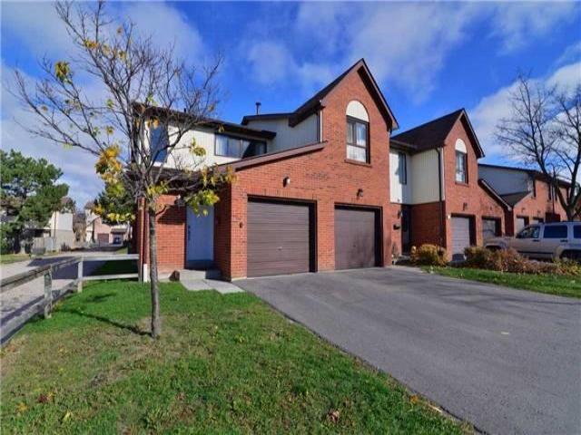 115 Foster Cres