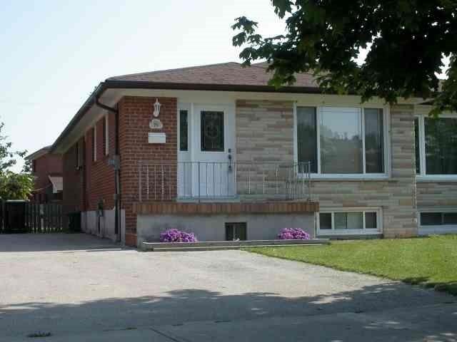 71 Dellbrook Cres