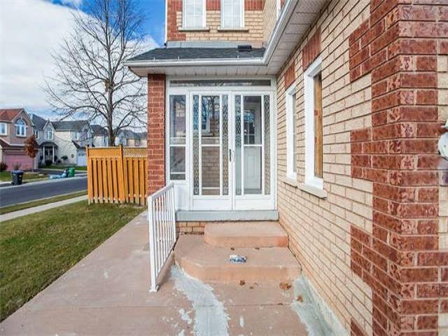 73 Sunley Cres