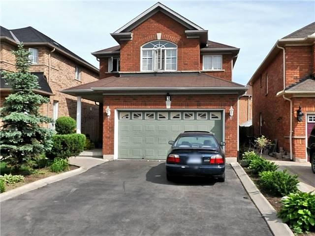 3 Olympia Cres photo #1