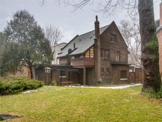 7 Triller Ave