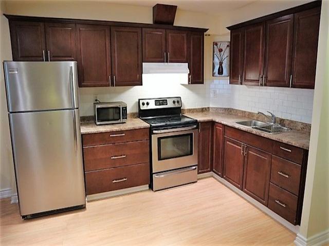 20 - 1624 Bloor St W