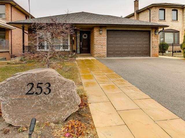 253 Maple Leaf Dr
