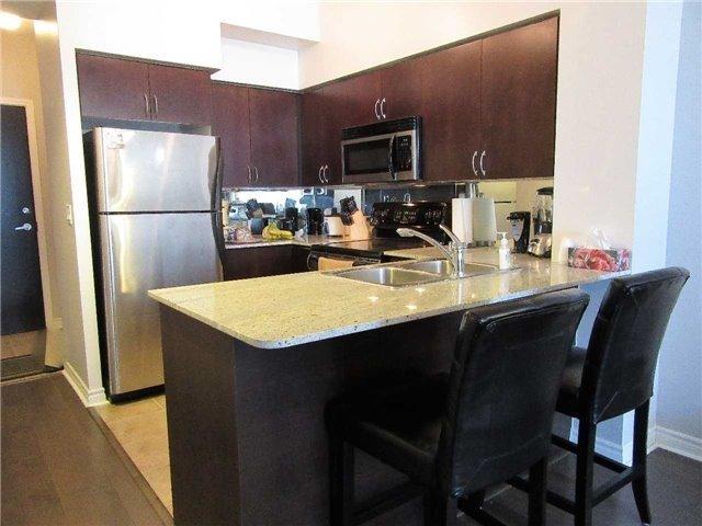 2207 - 388 Prince Of Wales Dr
