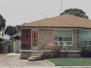 74 Dellbrook Cres, Unit Lower