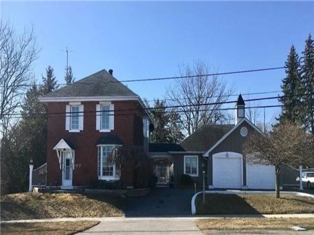 2267 Embleton Rd photo #1
