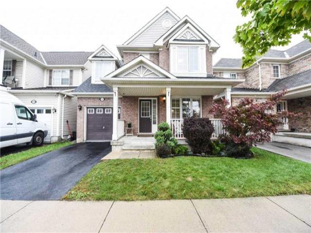 1097 Bowring Cres