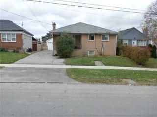 12 Byng Ave