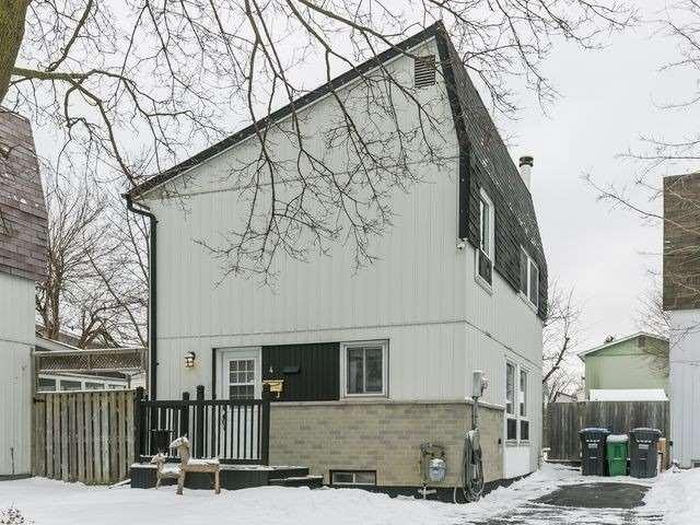4 Glencastle Sq