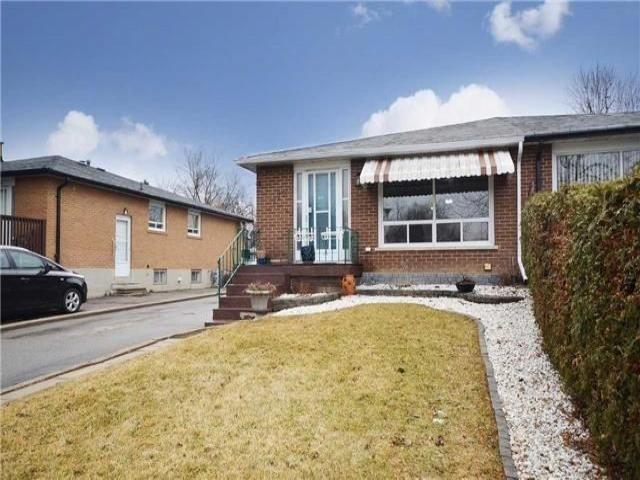 112 Earnscliffe Circ