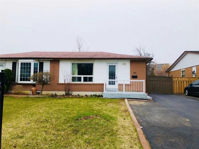 47 Fallingdale Cres photo #1