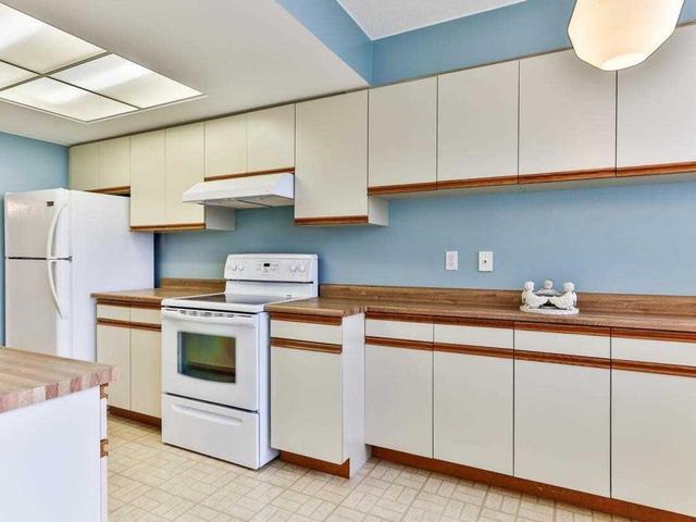 909 - 1360 Rathburn Rd E, Mississauga | Sold, W4486250 | Condos.ca