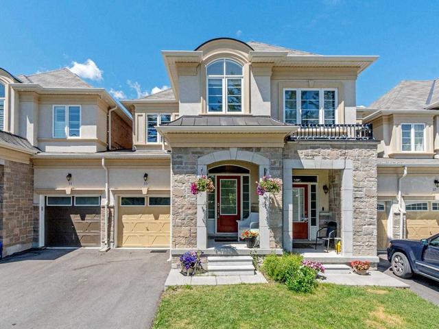 33 Ridgegate Cres