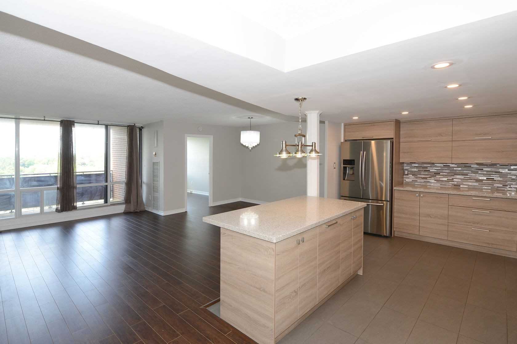 702 714 The West Mall, Etobicoke Sold, W4488908 Condos.ca
