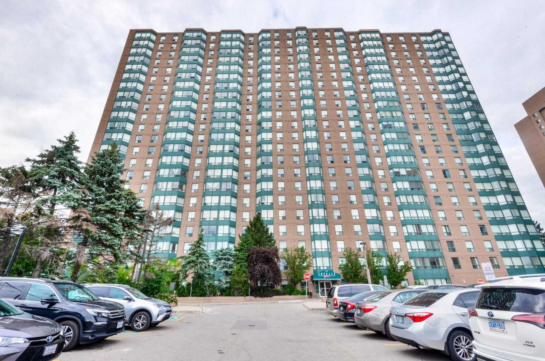 610 135 Hillcrest Ave, Mississauga Sold, W4504278 Condos.ca
