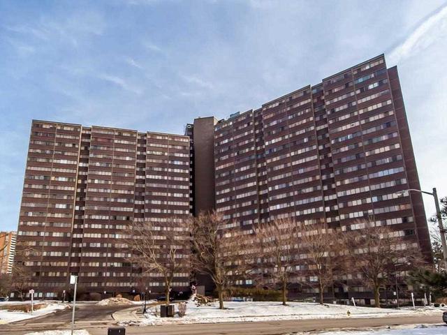 11 Wincott Dr, Unit 709