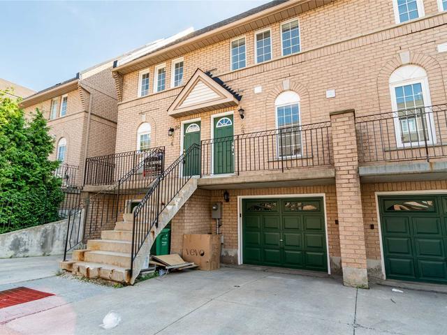 80 Strathaven Dr, Unit 23