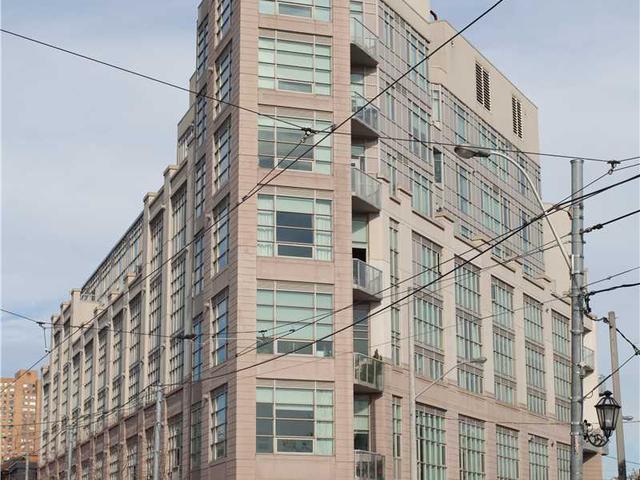 701 - 437 Roncesvalles Ave