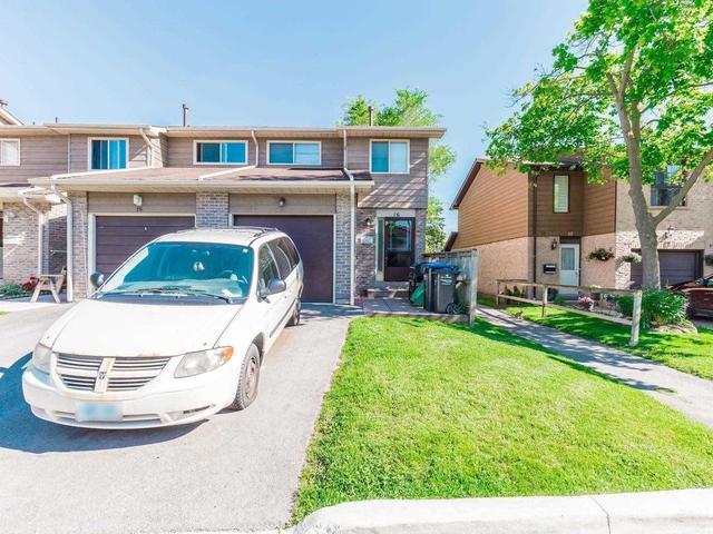 16 Foster Cres, Unit 16