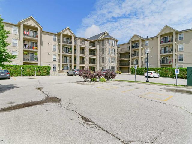 1421 Walkers Line, Unit 102