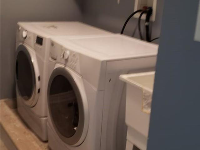 Upper - 13 Naperton Dr