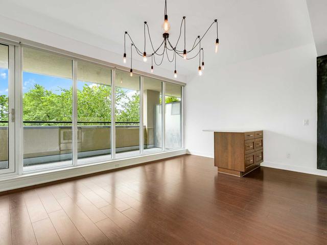 25 Ritchie Ave, Unit 408
