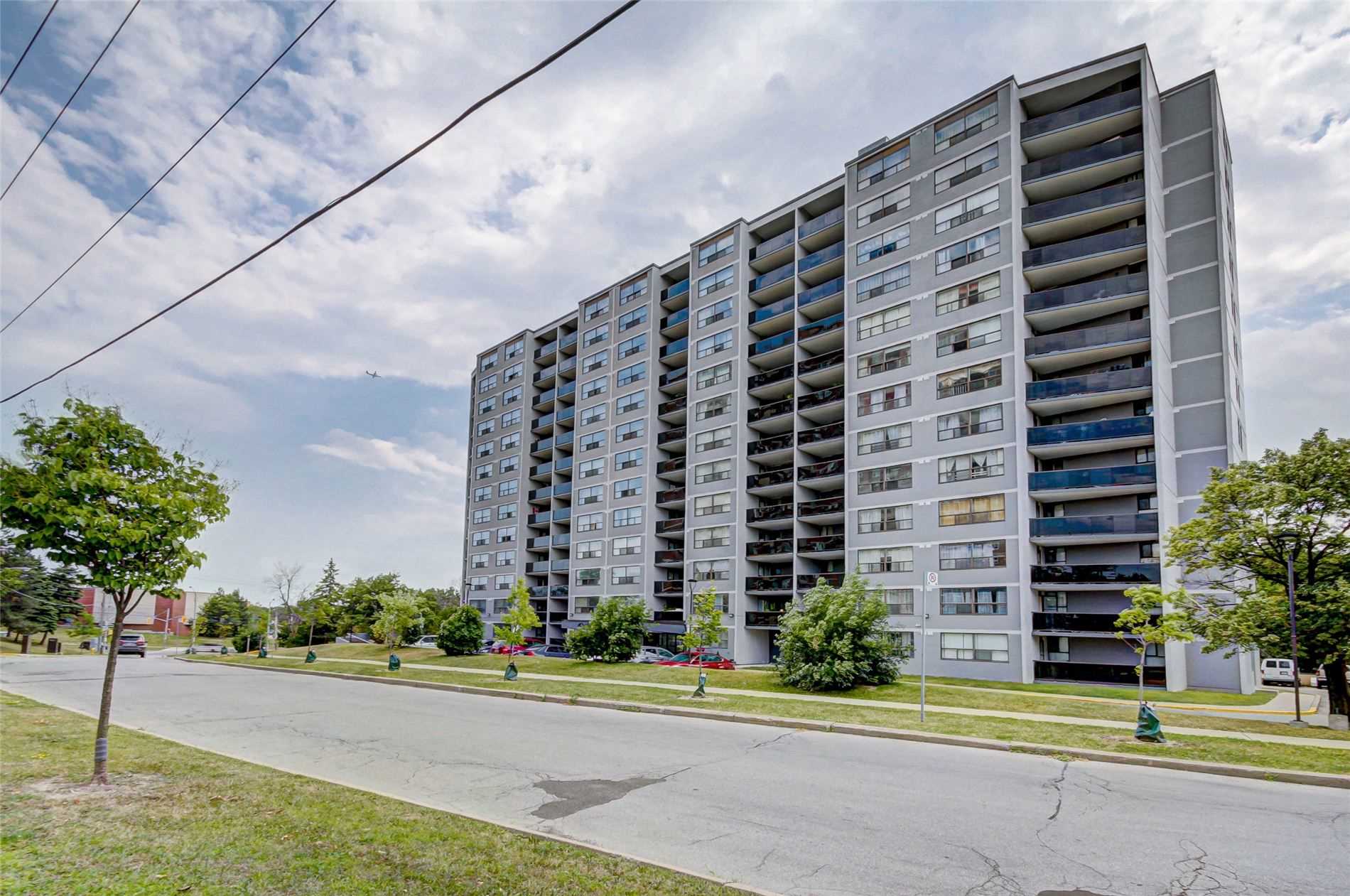 901 10 Tobermory Dr, North York Sold, W4553369 Condos.ca 901 10 Tobermory Dr, North York Sold, W4553369 Condos.ca