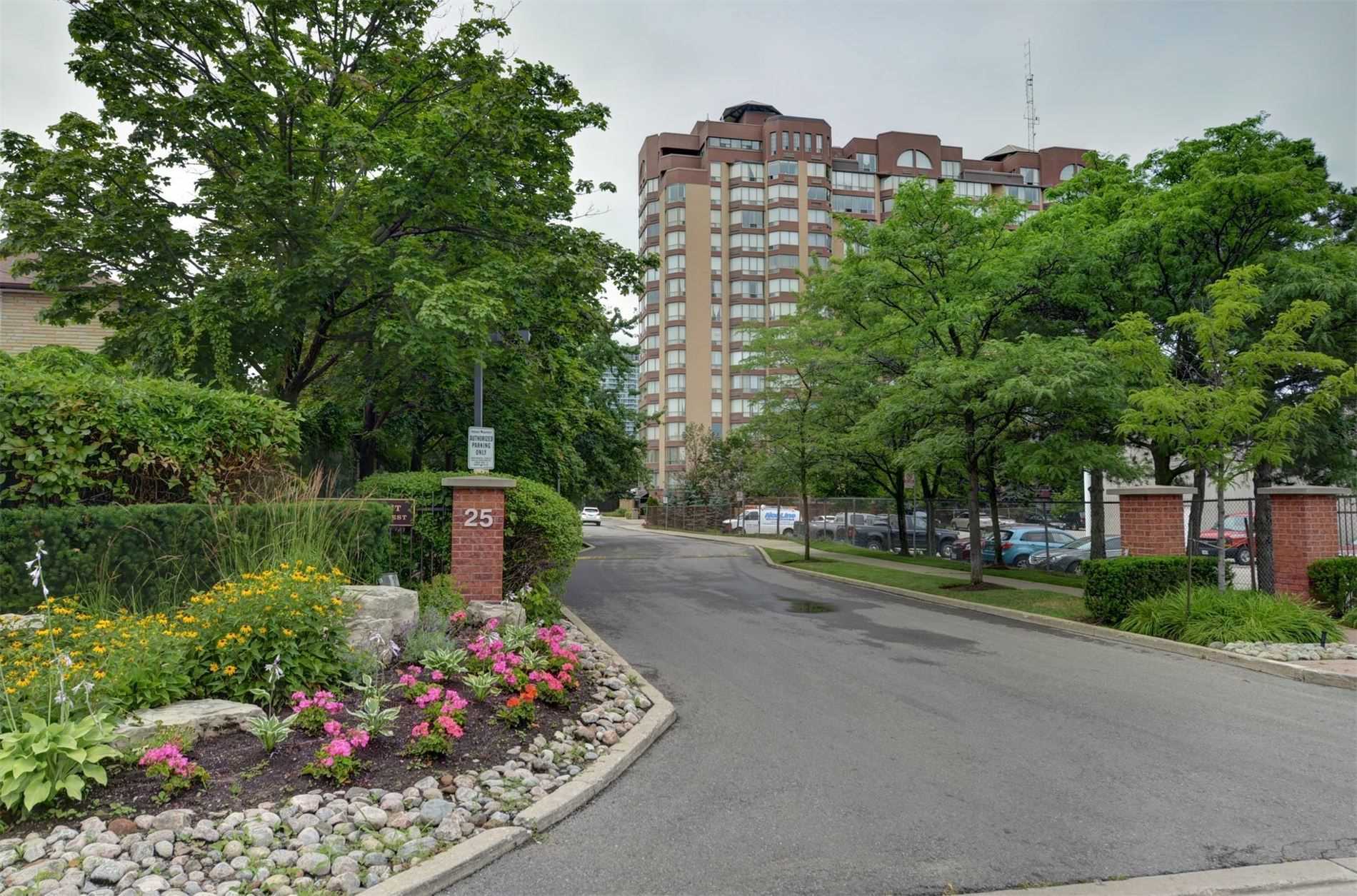 1002 25 Fairview Rd W, Mississauga Sold, W4569437 Condos.ca