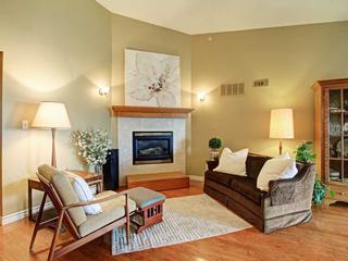 1421 Walkers Line, Unit 412