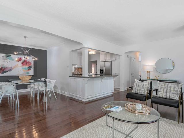 18 Adelpha Dr