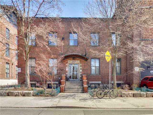 347 Sorauren Ave, Unit 221