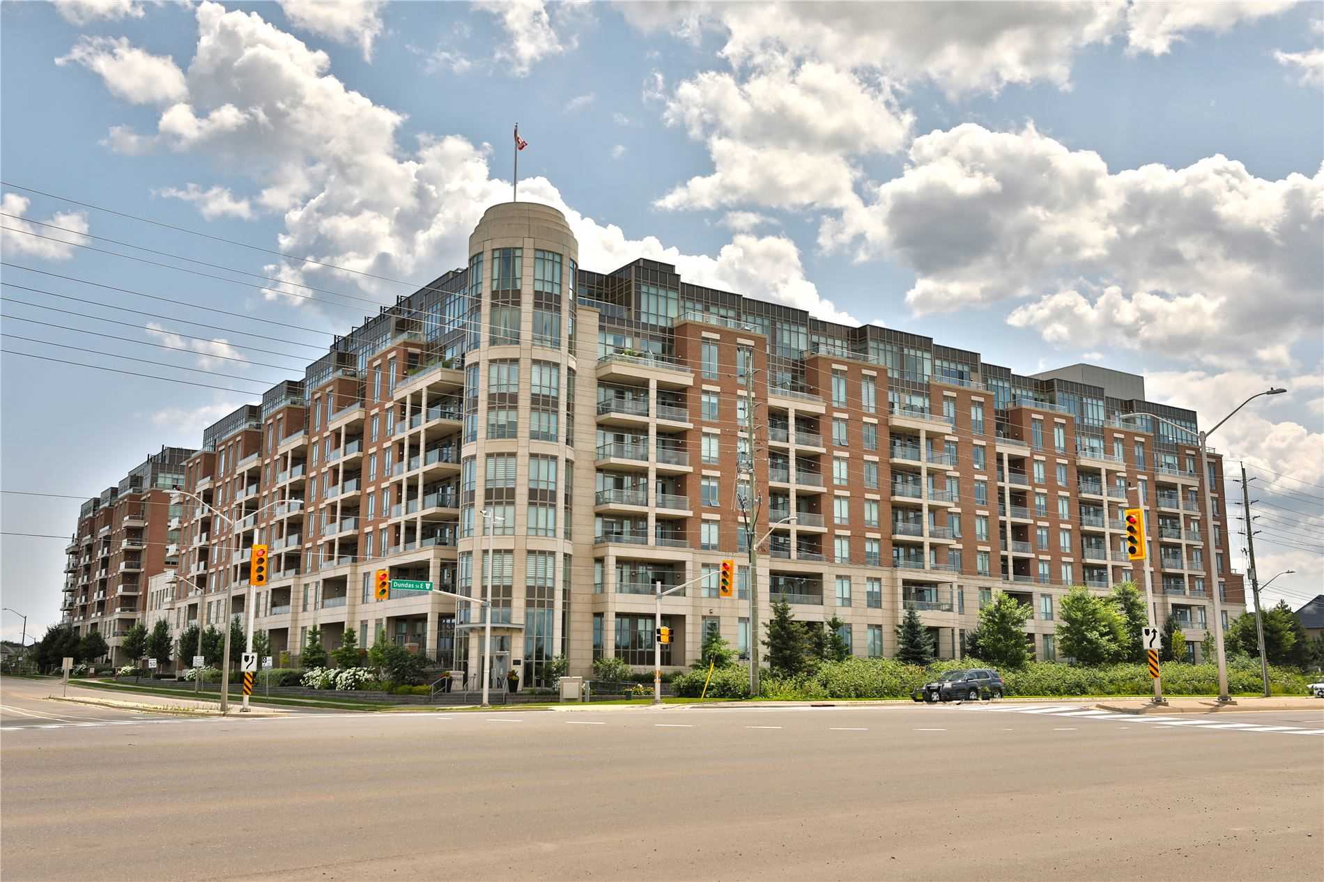 PH808 2480 Prince Michael Dr, Oakville Terminated, W4575027