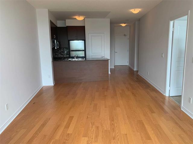 2240 Lake Shore Blvd W, Unit 208