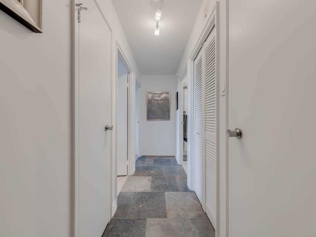 1106 - 100 Quebec Ave