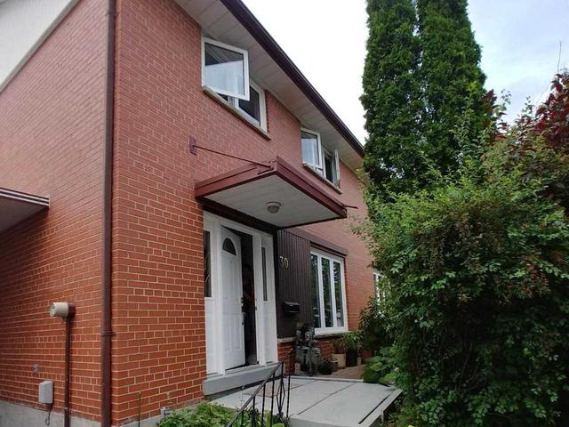 30 Felan Cres