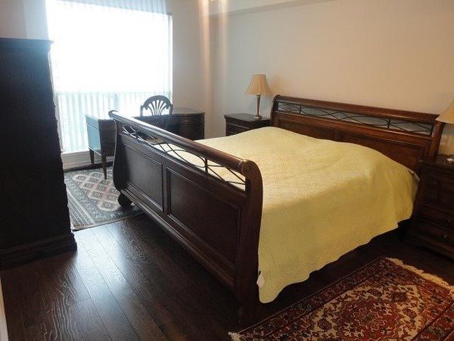 1304 - 2155 Burnhamthorpe Rd W