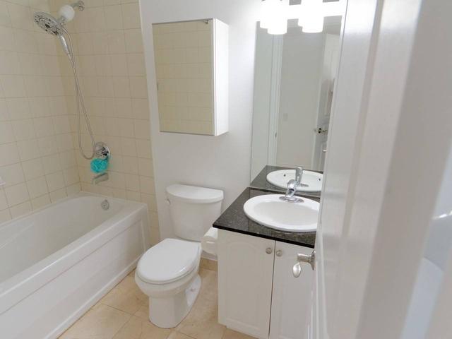 421 - 437 Roncesvalles Ave