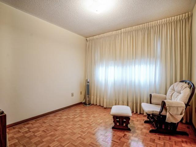 37 Woodlot Cres