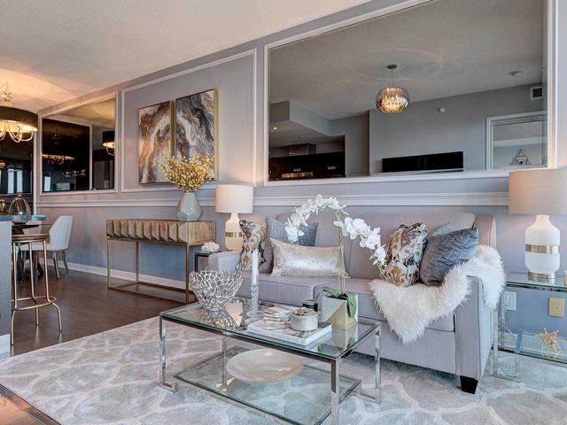 88 Park Lawn Rd, Unit 2212